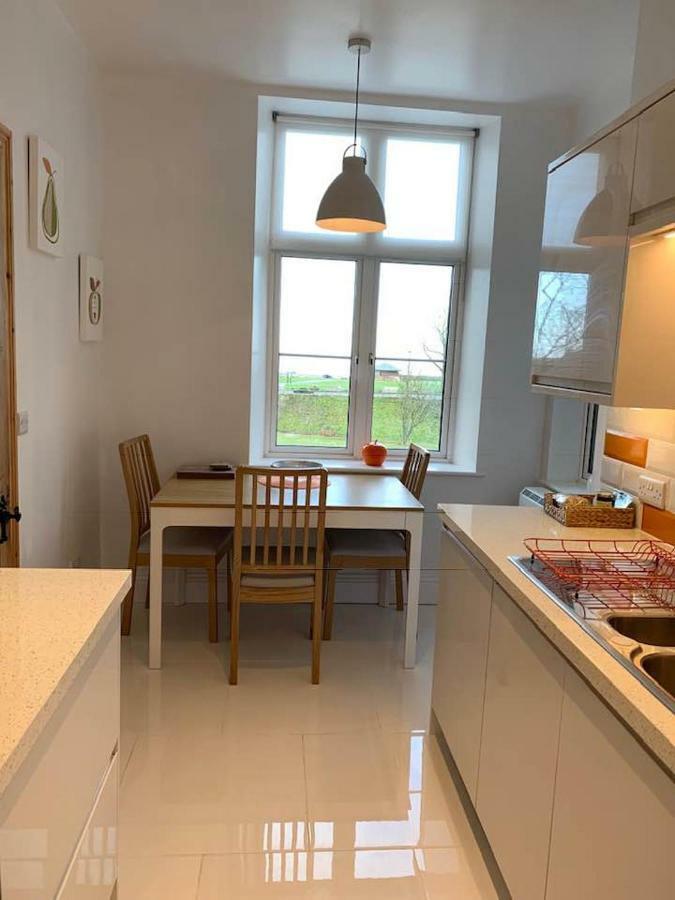 Postman'S Knock, Lynmouth, First Floor Apartment With Private Parking Buitenkant foto